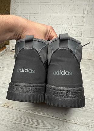 Крутые черные кроссовки adidas break start mid winterized 7