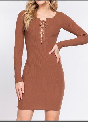 Кофейное короткое платье с шнуровкой