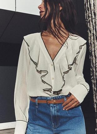 Жіноча блуза zara напівпрозора кольору екрю з воланами