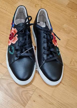 Новые кеды skechers 39 размер 26 см