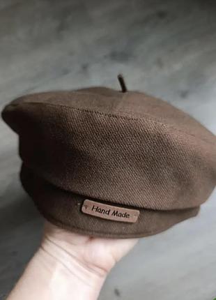 Берет жіночий hand made шоколадного кольору