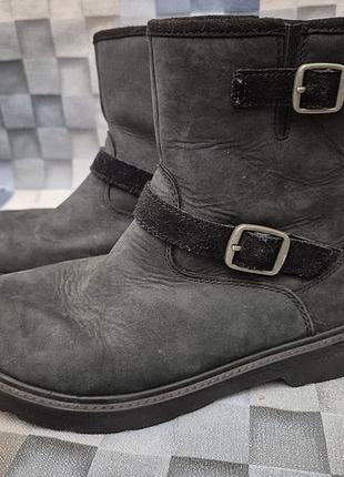 Детские унисекс сапоги ugg kinzey weather fashion boot.35(22)