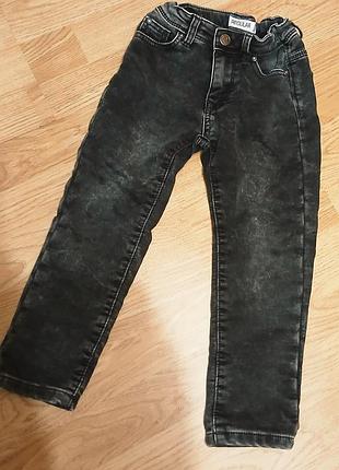 Джинси для хлопчика h&m regular 4-5 років чорні