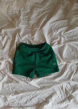 Детские брендовые шорты fred perry (оригинал) - яркий зеленый цвет!
