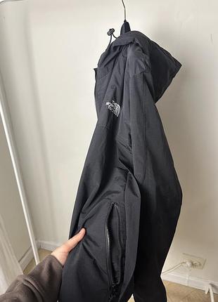 Чорна куртка the north face 7