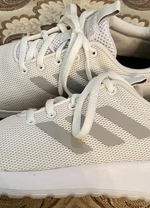 Кросівки adidas cloudfoam.
