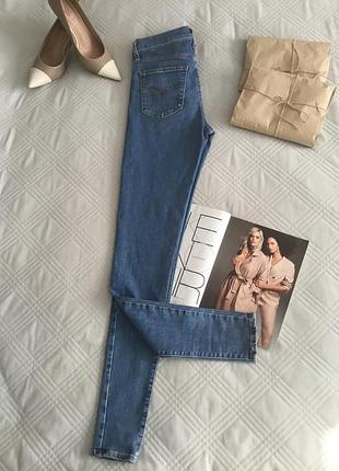 Стильные трендовые джинсы скини levi’s модель 720 в размере 26