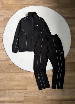 Нейлонові костюми nike