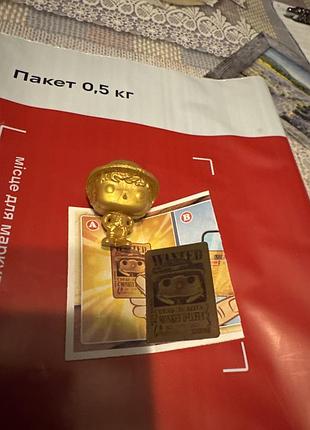 Колекційна фігурка kinder золотий луффі
