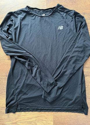 Чоловічий спортивний лонгслів new balance