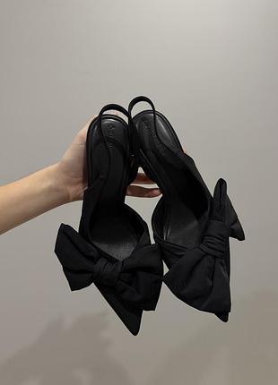 Жіночі туфлі stradivarius чорні 4