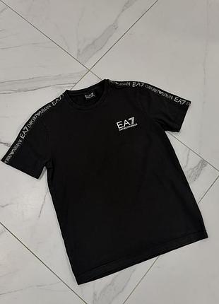 Чоловіча футболка ea7 emporio armani, розмір s, чорна