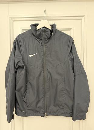 Куртка nike чорна розмір s (маломірить)
