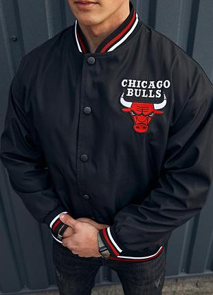 Топовий бомбер в американському стилі chicago bulls бейсбольний на кнопках якісний чоловічий вільного крою m