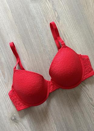 Червоний мереживний бюстгальтер primark
