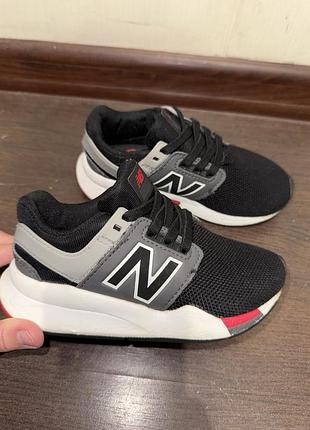 Кросівки new balance чорні