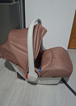 Автокрісло дитяче