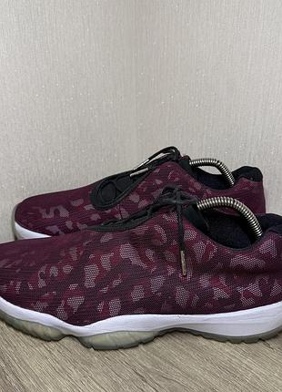 Кроссовки jordan future low bordeaux camo