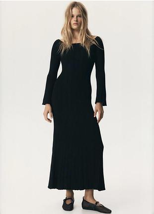 Довга сукня максі zara чорна в рубчик з віскози