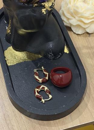 Комплект для жінок сережки та каблучка бордовий