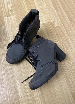 Ботильони kickers