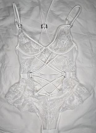 Спокусливе мереживне боді з відкритим доступом ann summers 2