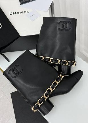 Чоботи chanel з цепочкой чорні