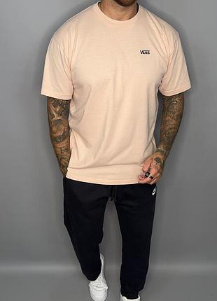 Футболка vans