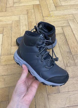 Зимові черевики new balance 30 р