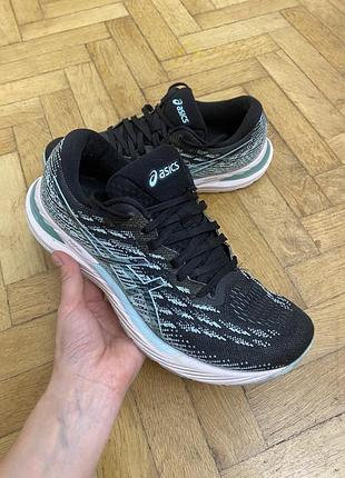 Кросівки asics