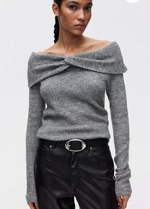 Сірий светр із відкритими плечима h&m