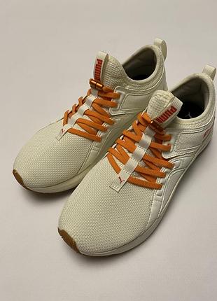 Жіночі кросівки puma білі з помаранчевими шнурками