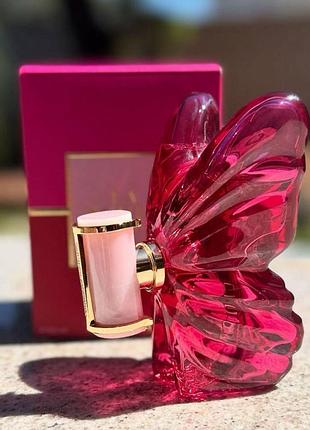Парфюмированная вода для женщин carolina herrera la bomba 80 мл