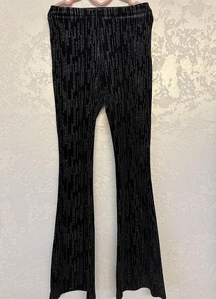 Красиві брюки zara чорні кльош