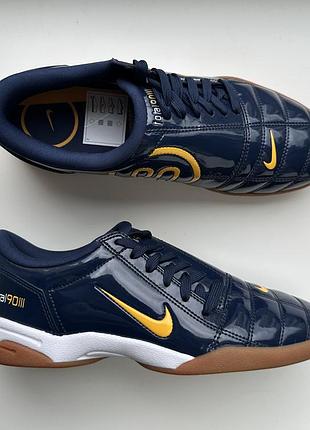 Футзалки nike w t90 midnight navy/univ gold