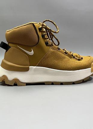 Жіночі черевики nike city classic boot оригінал — розмір 39 (25 см)