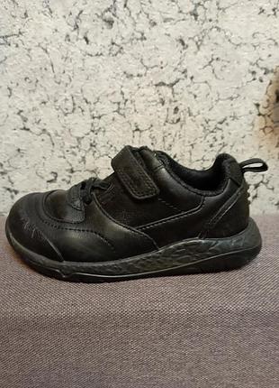 Шкіряні туфлі-кросівки clarks play prints