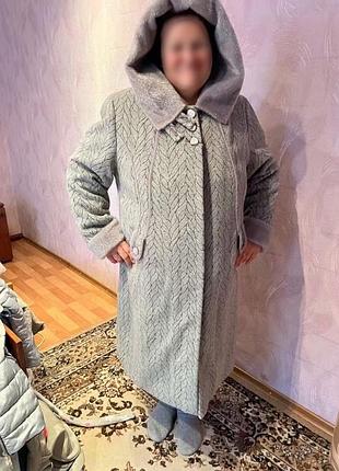 Жіноче пальто сіре з капюшоном 60 розмір 5xl