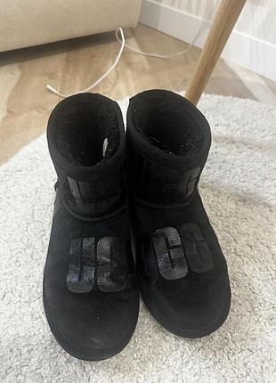 Уггі дитячі ugg чорні 4