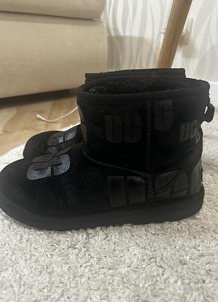 Уггі дитячі ugg чорні 5
