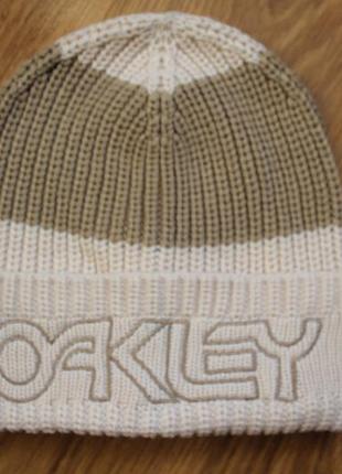 Шапка унисекс бини вязаная oakley tnp deep cuff beanie mist цвет бежевый