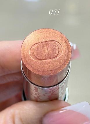 Стік-хайлайтер - dior backstage glassy glow stick 3