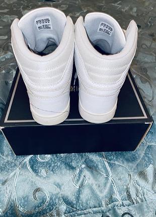 Кросівки adidas 2