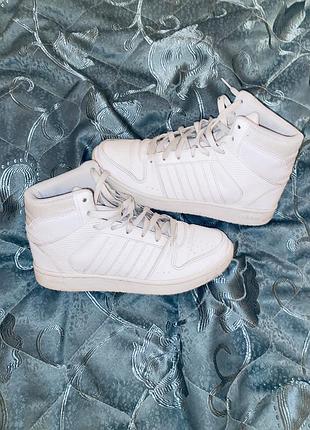 Кросівки adidas 4