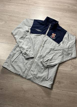 Мужская футбольная ветровка кофта umbro lincoln fc