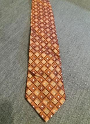 Краватки за 35 грн на вибір.