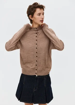 Кардиган жіночий h&m бежевий на ґудзиках з високим коміром