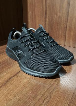 Sketchers dynamight 2.0