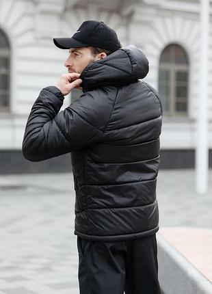 Черная демисезонная куртка nike motion размеры s-4xl
