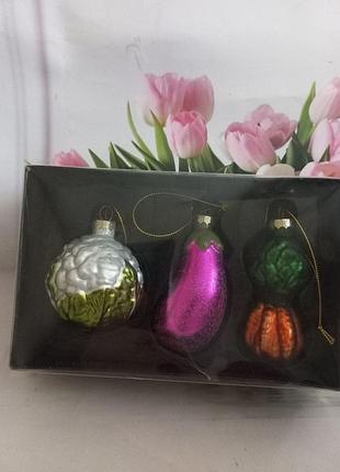 Новогодние игрушки